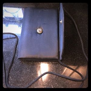 ~*Claire’s 🔵Black Silk Clutch w optional strap🔵